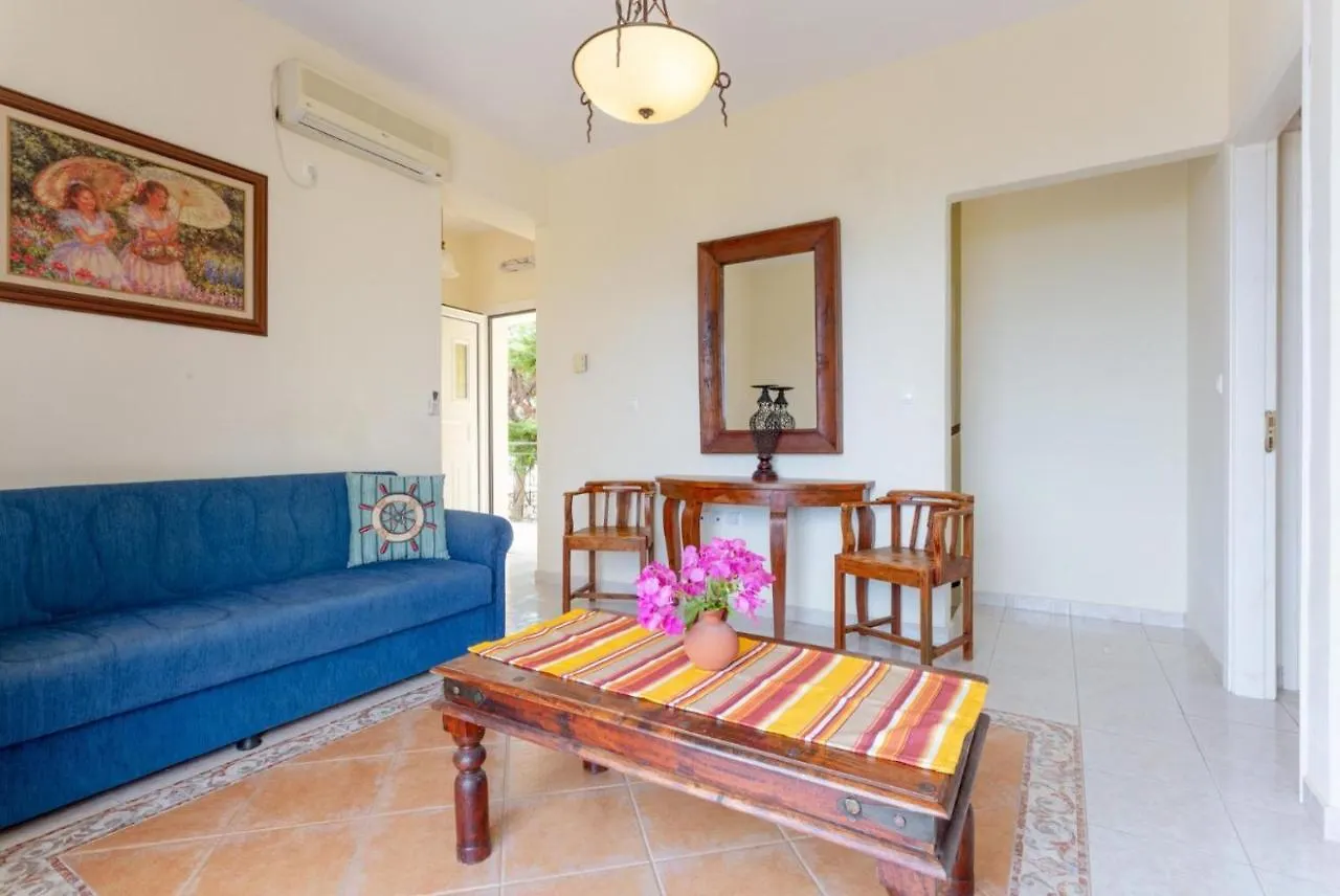 Skala Villa Yellow Spathion