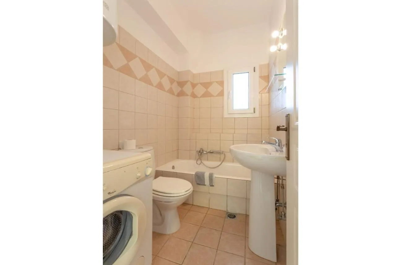 Skala Villa Yellow Spathion