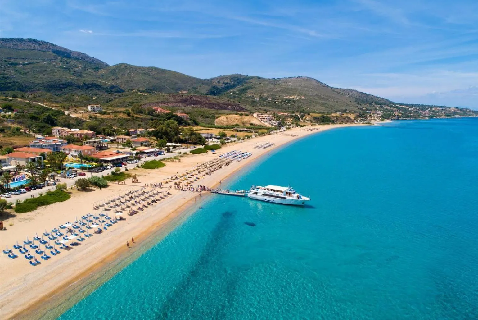 Skala Villa Yellow Spathion